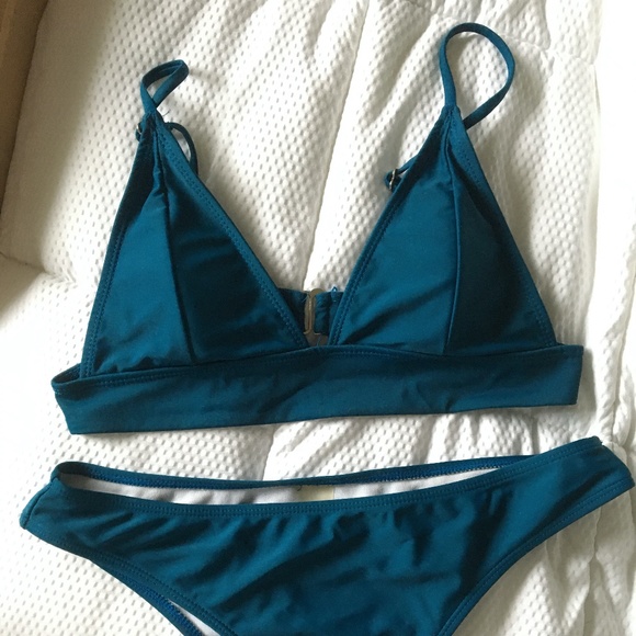 bikini - Picture 1 of 4